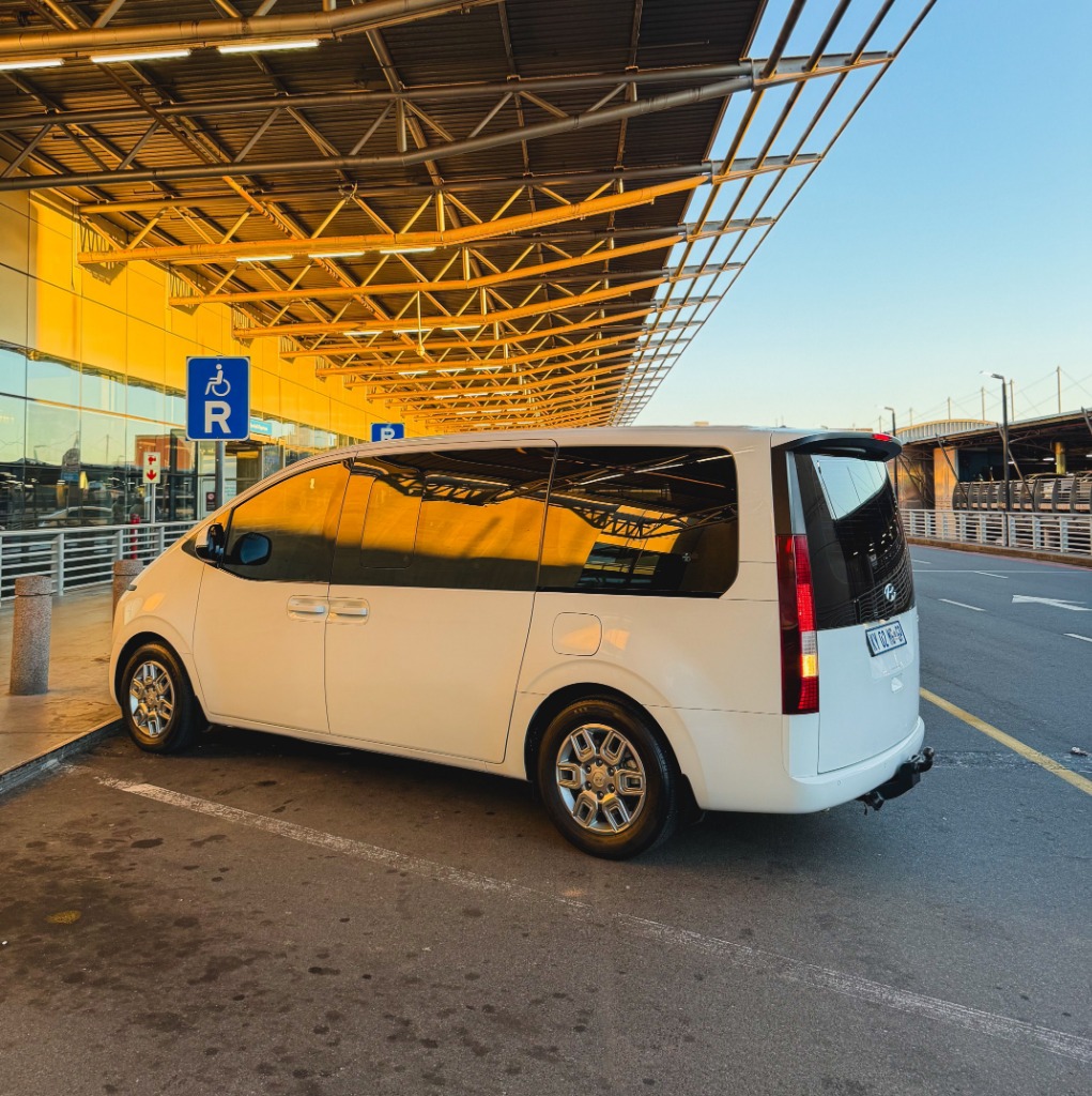 Hyundai Chauffeur Airport Transfer